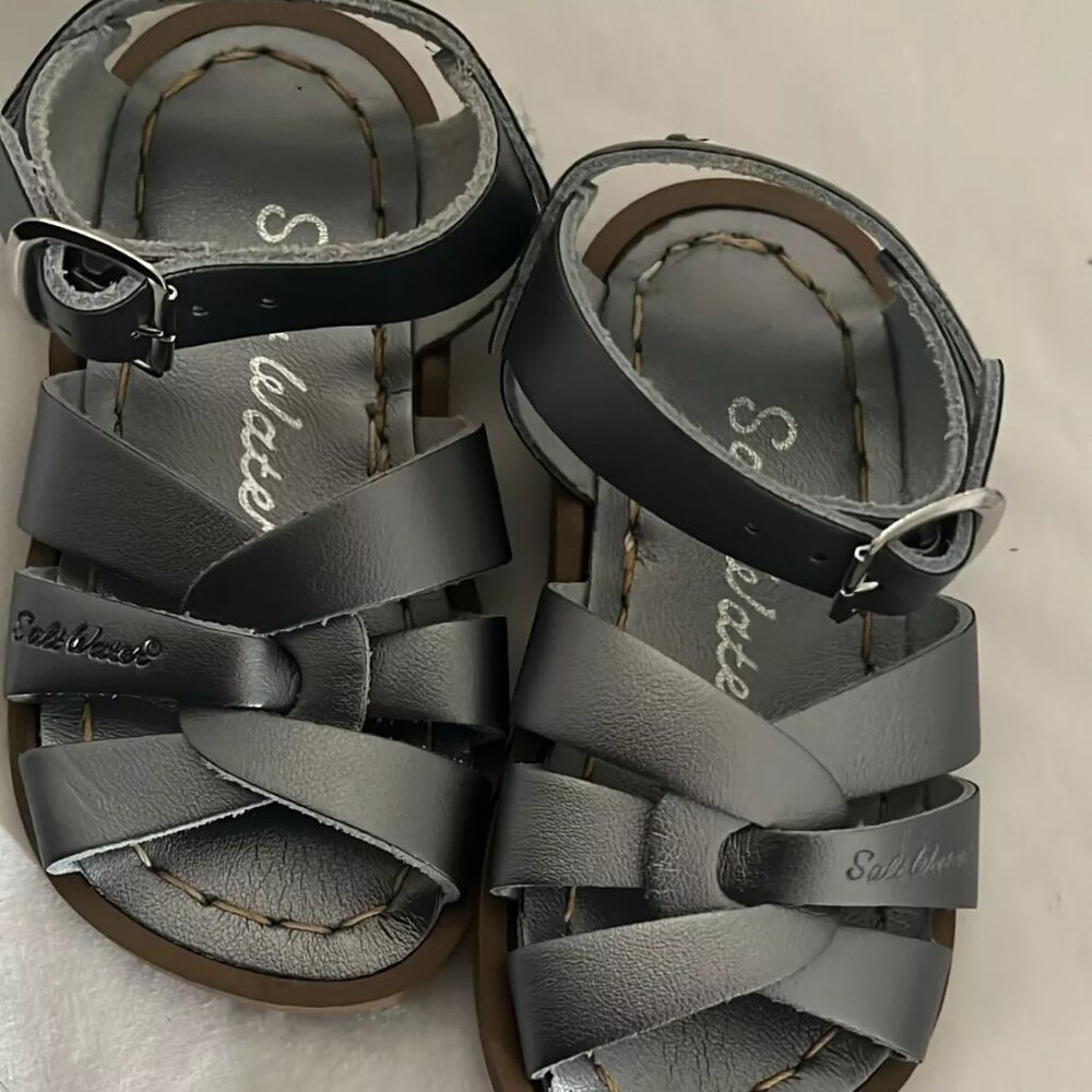 NEW Salt Water Sandals Original Hoy Leather Pewter infant/ Walker Size US 5
